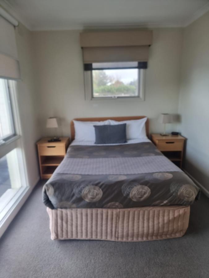 Hacienda Motel Geelong Zewnętrze zdjęcie